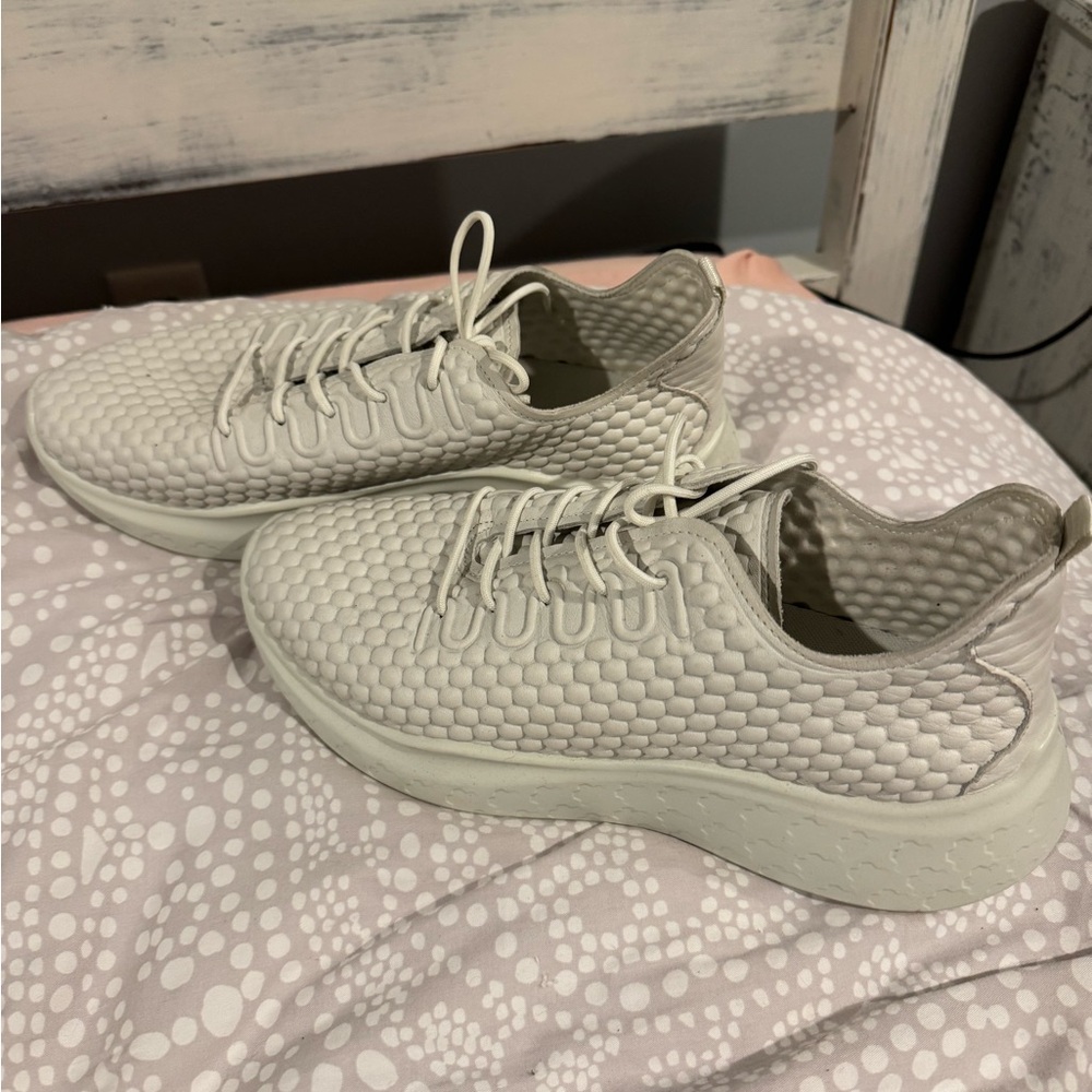 Stylish Textured White Sneakers